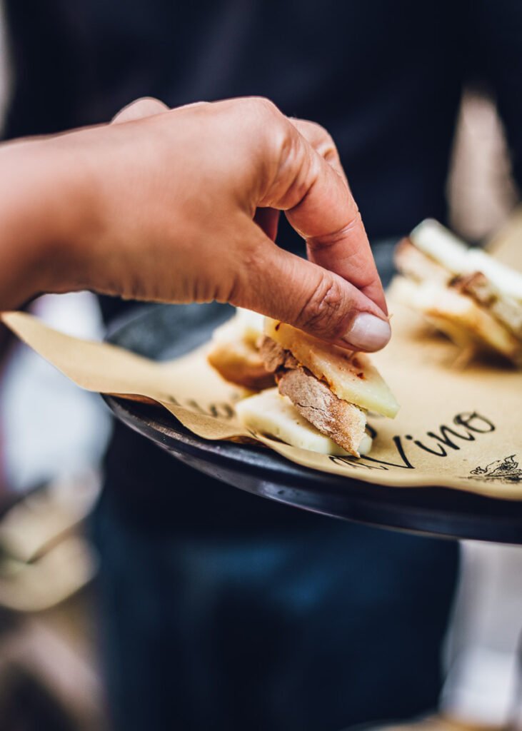 Lezione di cucina con orecchiette e abbinamento di vini a Lecce-Di La Strada del Vino Wine Bistrot