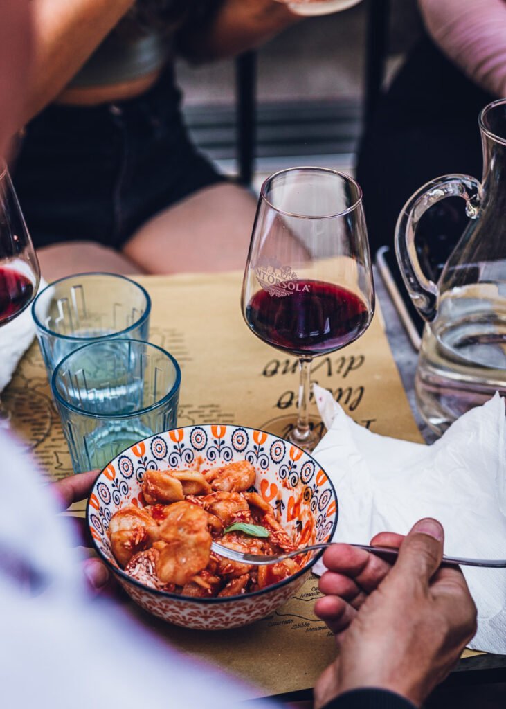 Lezione di orecchiette a Lecce La Strada del Vino Wine Bistrot