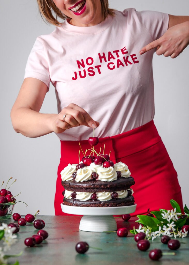 Torta al cioccolato e ciliegie