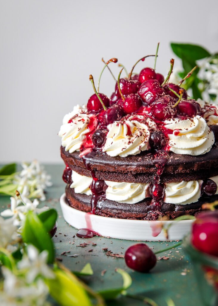 Torta al cioccolato e ciliegie