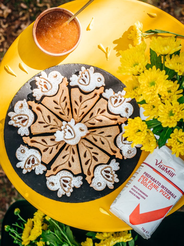 biscrostata ai fichi con frolla alla farina VitaMill®, dolce settembrino rustico e scenografico