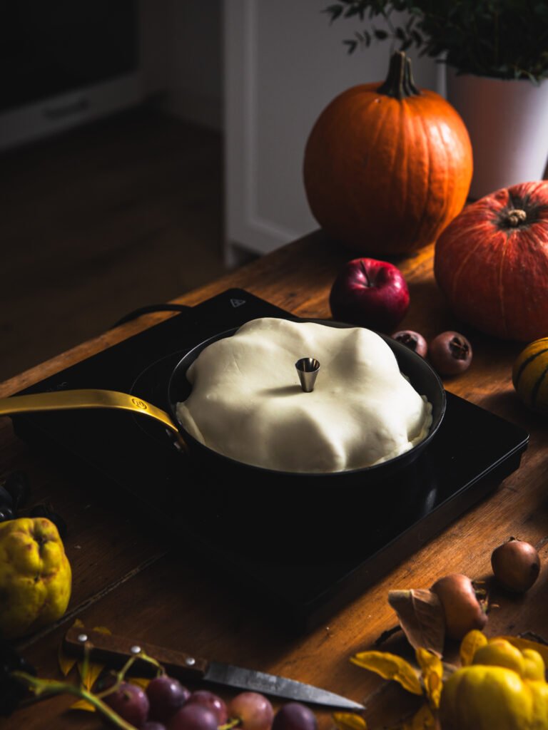 Come coprire le mele per la tarte tatin Con la pasta sfoglia